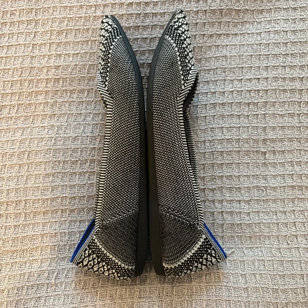 Black Python Point Toe Rothy's Flats - Size 7.5 - Picture 5 of 11